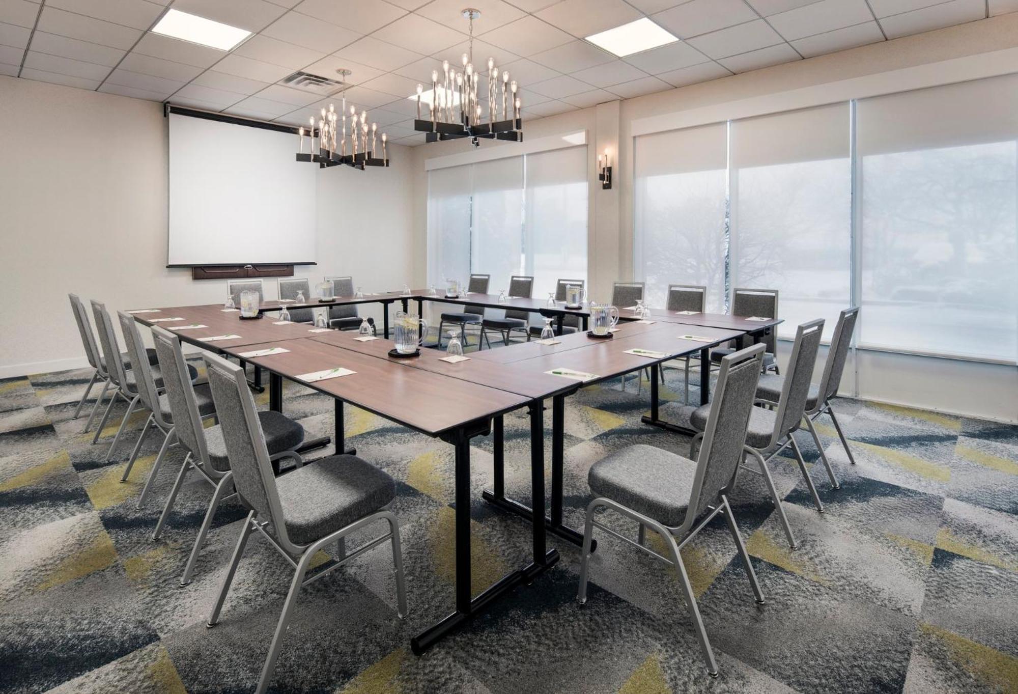 Holiday Inn Montreal Longueuil By Ihg Exterior photo