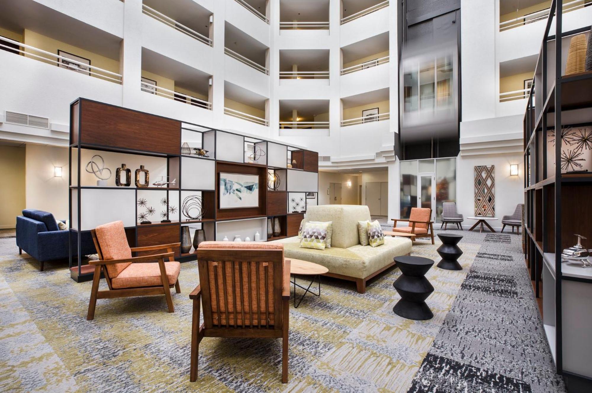 Holiday Inn Montreal Longueuil By Ihg Exterior photo
